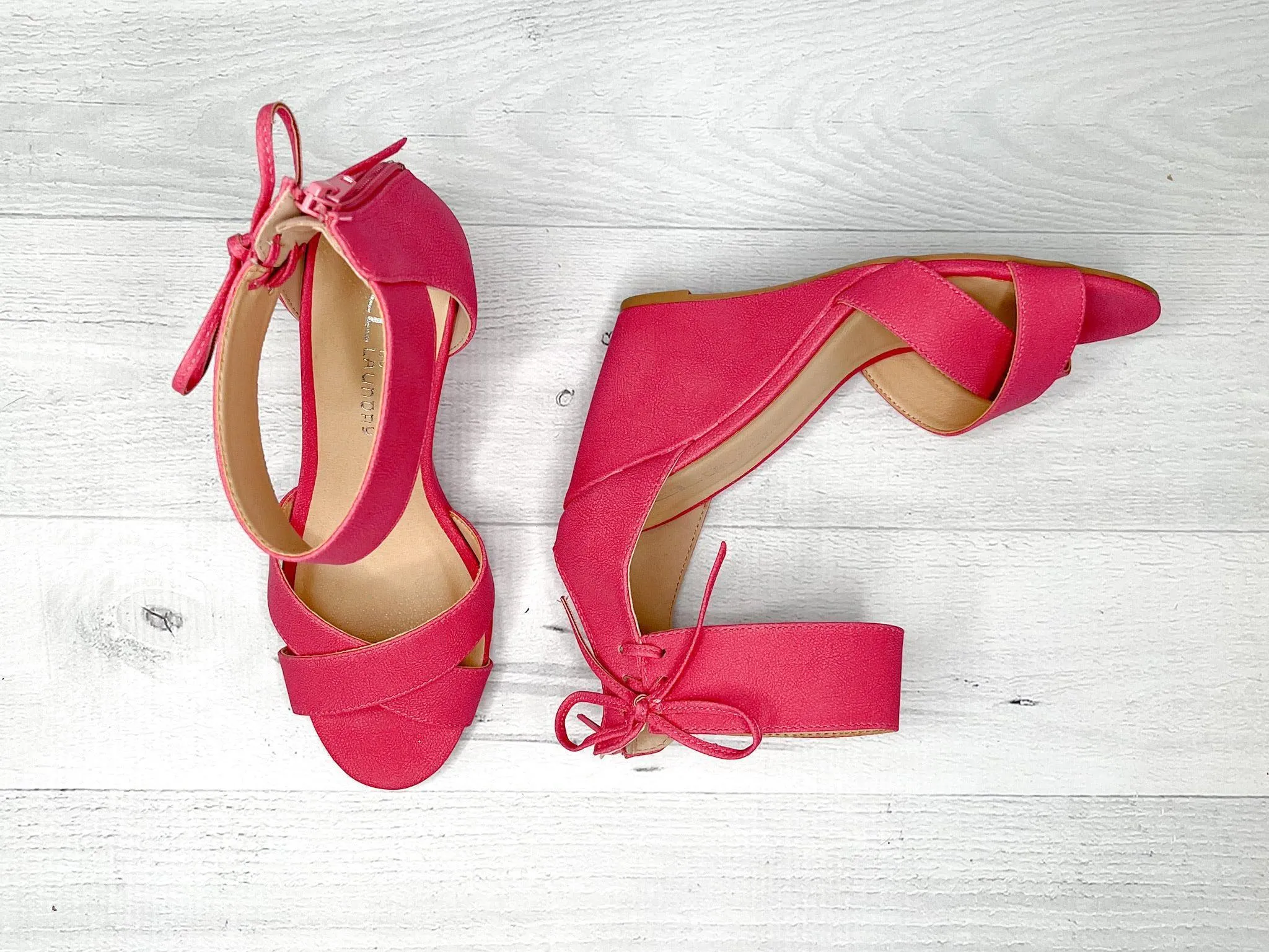 Fuchsia Bow Wedge