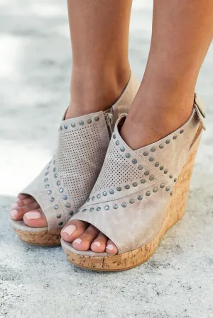 Sinni Cream Wedges