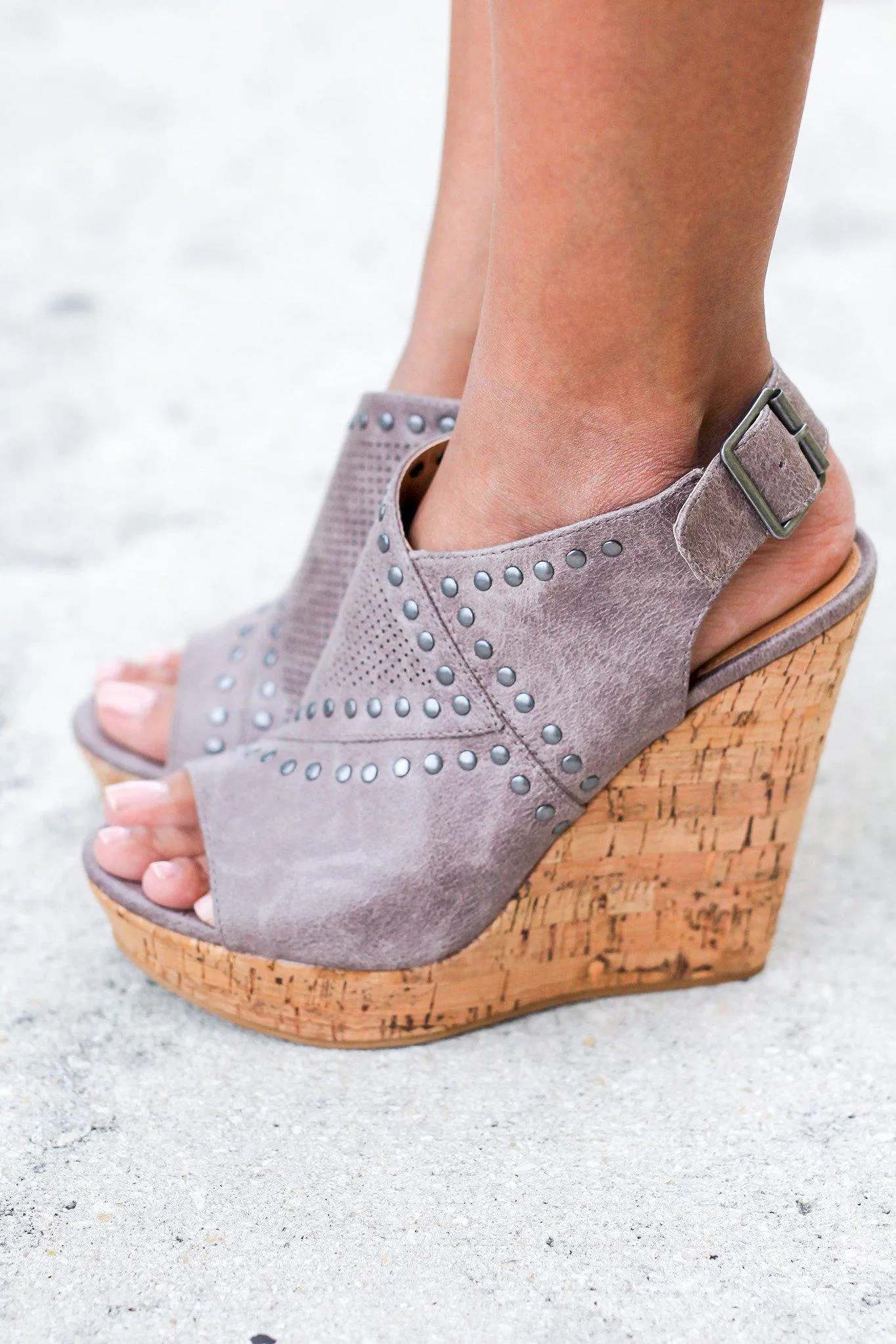 Sinni Gray Wedges