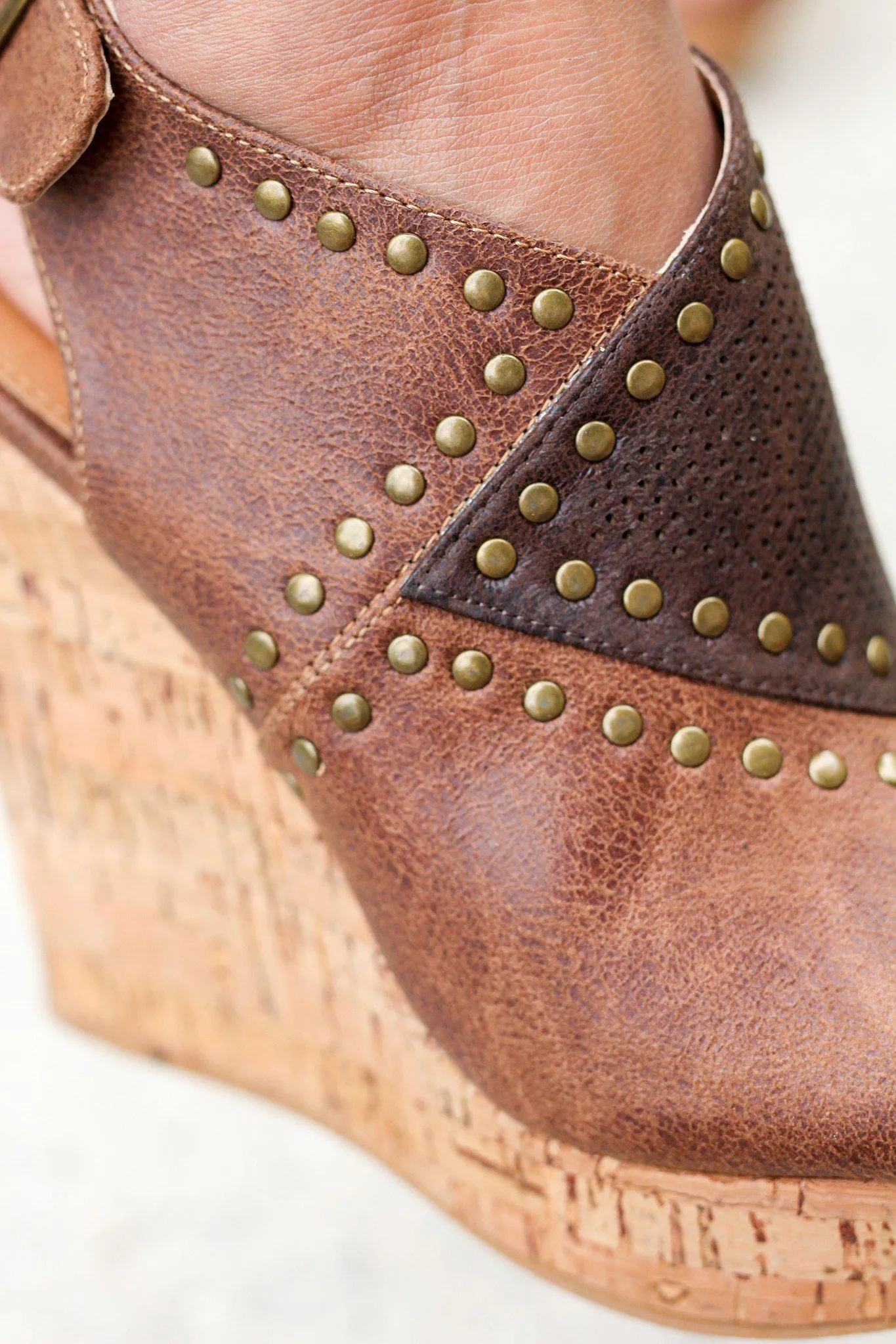 Sinni Tan Wedges